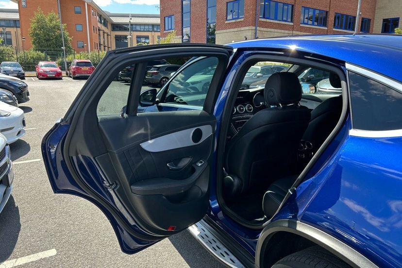 Mercedes-Benz GLC Class 220 D 4M Amg Line Pre Blue #18