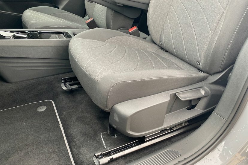 Volkswagen ID.3 Pro 59Kwh Essential Hatchback 2 Black #29