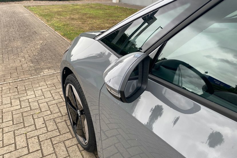 Volkswagen ID.3 Pro 59Kwh Essential Hatchback 2 Black #28