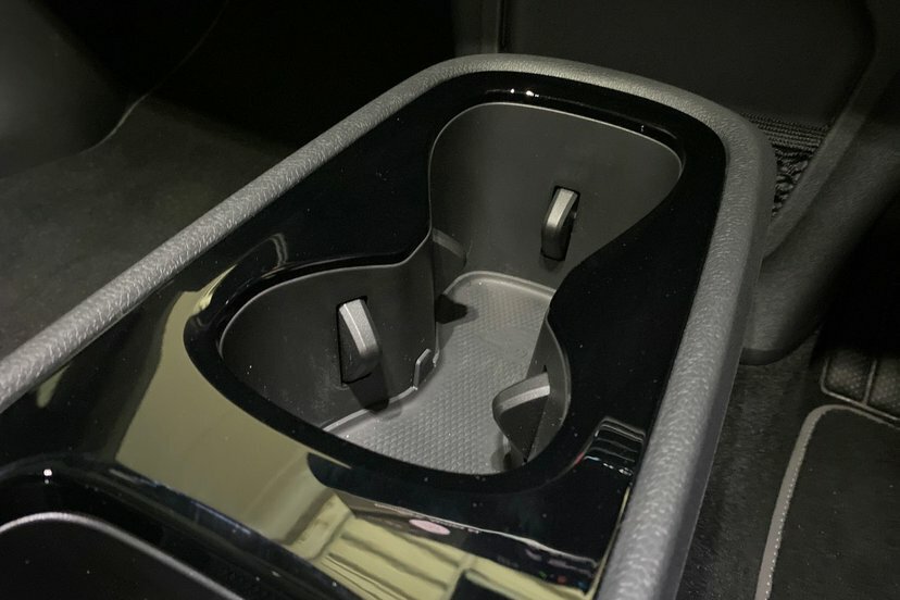 Volkswagen ID.3 Pro 59Kwh Essential Hatchback 2 Black #55
