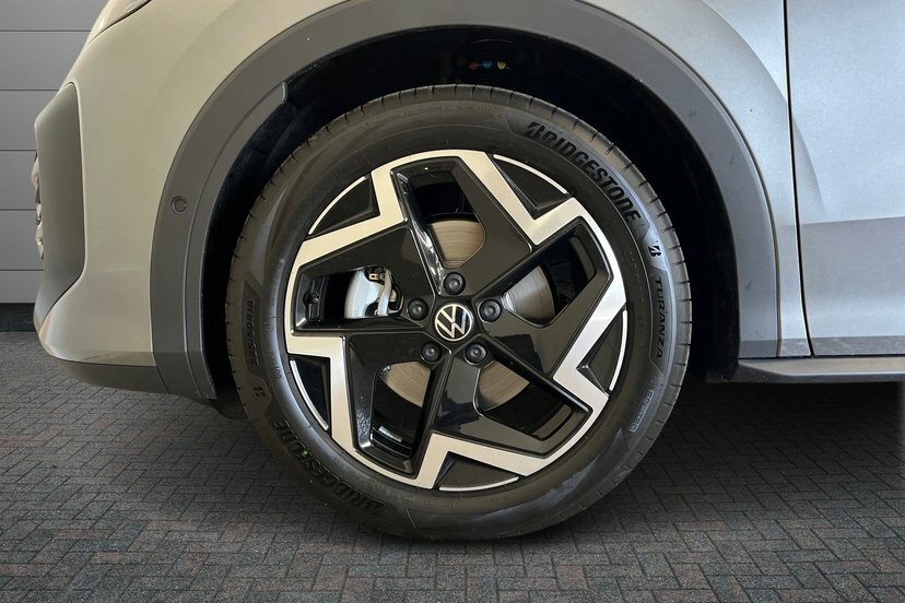 Volkswagen T-Roc 1.5 Etsi Mhev R-line Dsg Grey #5