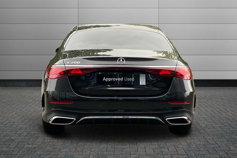Mercedes-Benz E Class 2.0 E200h Mhev Exclusive Premium Plus G-tronic Silver #12