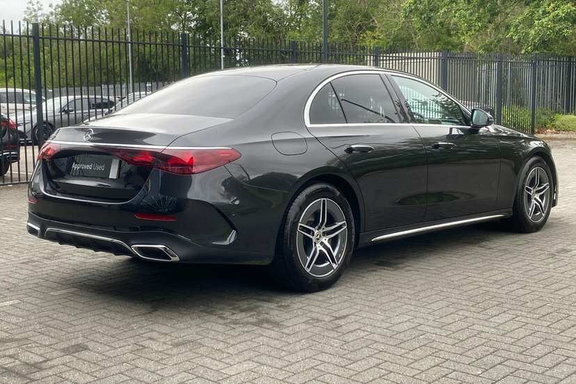 Mercedes-Benz E Class 2.0 E200h Mhev Exclusive Premium Plus G-tronic Silver #26