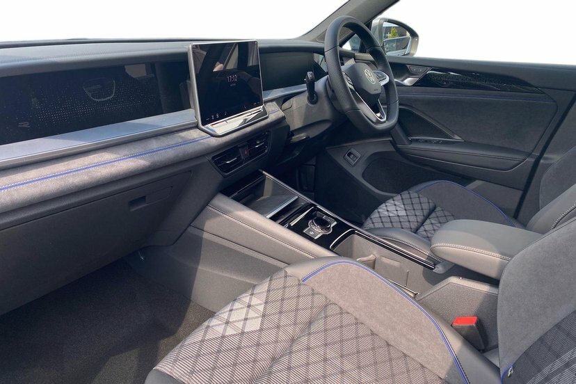 Volkswagen Tayron 1.5 Etsi Mhev R-line Suv Hybrid Dsg 15 Silver #2