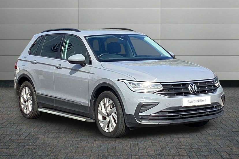 Volkswagen Tiguan 1.5 Tsi Life Suv 130 Ps Grey