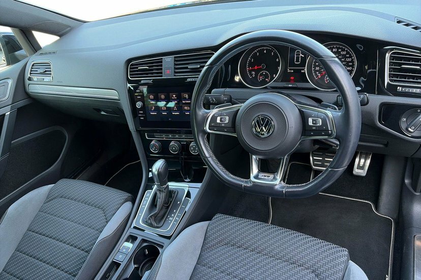 Volkswagen Golf 1.5 Tsi Evo R-line Hatchback Dsg 150 P Black #6
