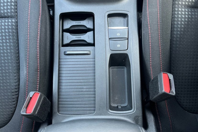 Ford Focus 1.0 Ecoboost Hybrid Mhev 155 St-line Red #19