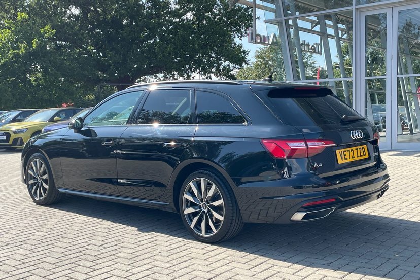 Audi A4 Avant 40 Tfsi 204 Black Edition S Tronic Blue #16
