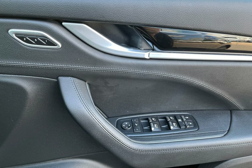 Maserati Levante D V6 #11