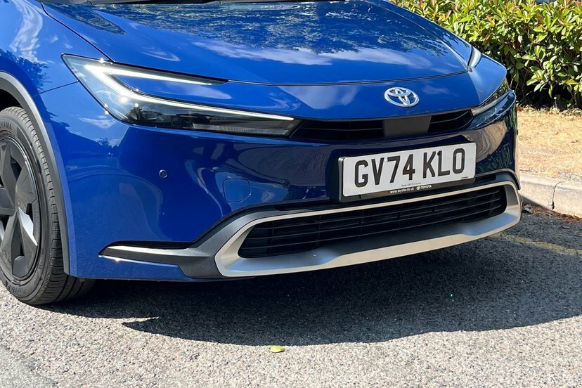 Toyota Prius 2.0 Phev Excel Cvt White #17