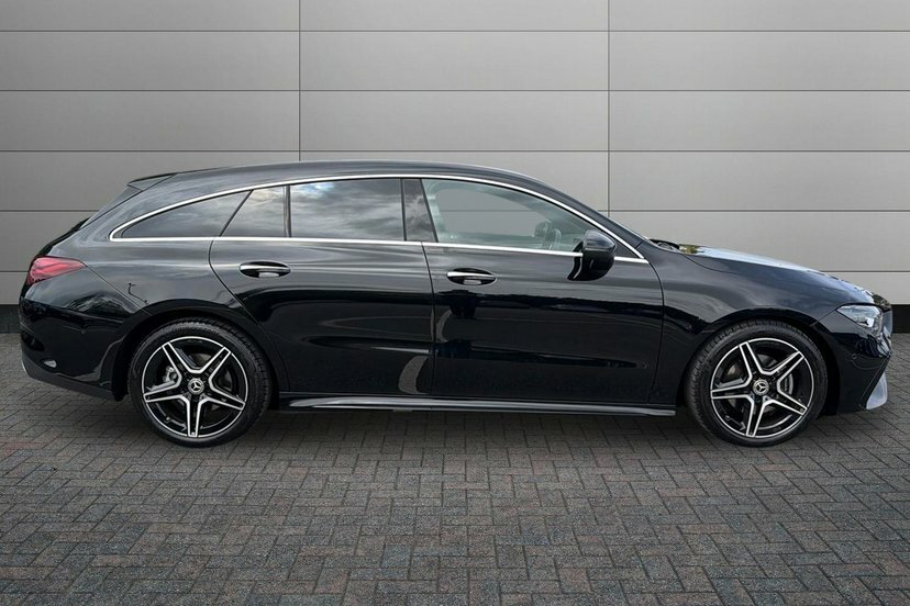 Mercedes-Benz CLA Class Cla180 Amg Line Executive Shooting Brake Black #3