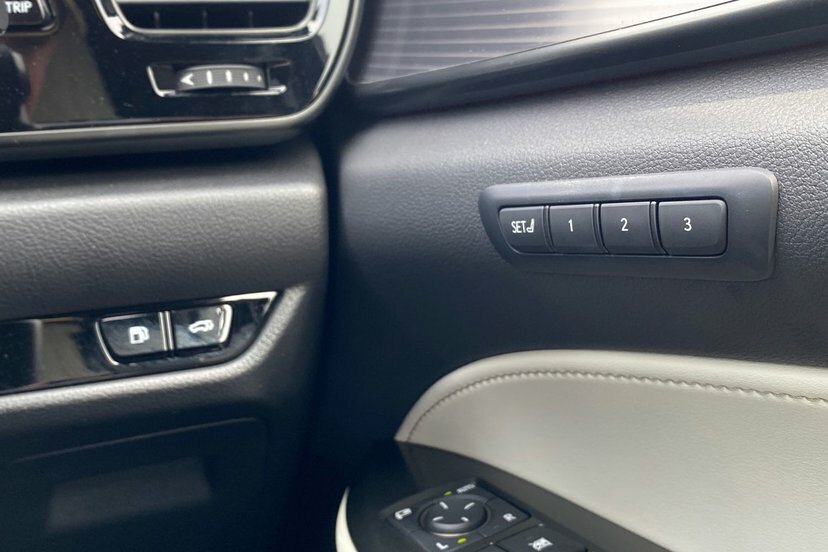 Lexus NX 450H Premium LL Pro Pan Roof Silver #25