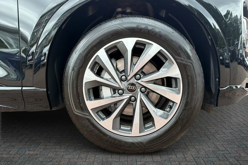 Audi Q6 E-Tron 100Kwh Performance Sport Suv 30 Black #5