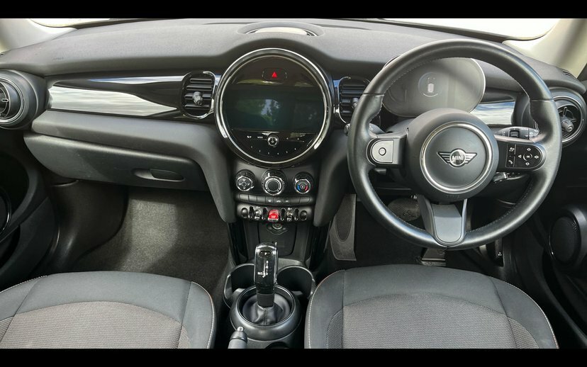 Mini Hatch 3-Door Hatch Cooper Classic White #4