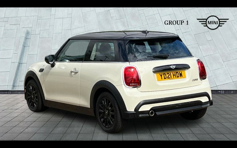Mini Hatch 3-Door Hatch Cooper Classic White #2