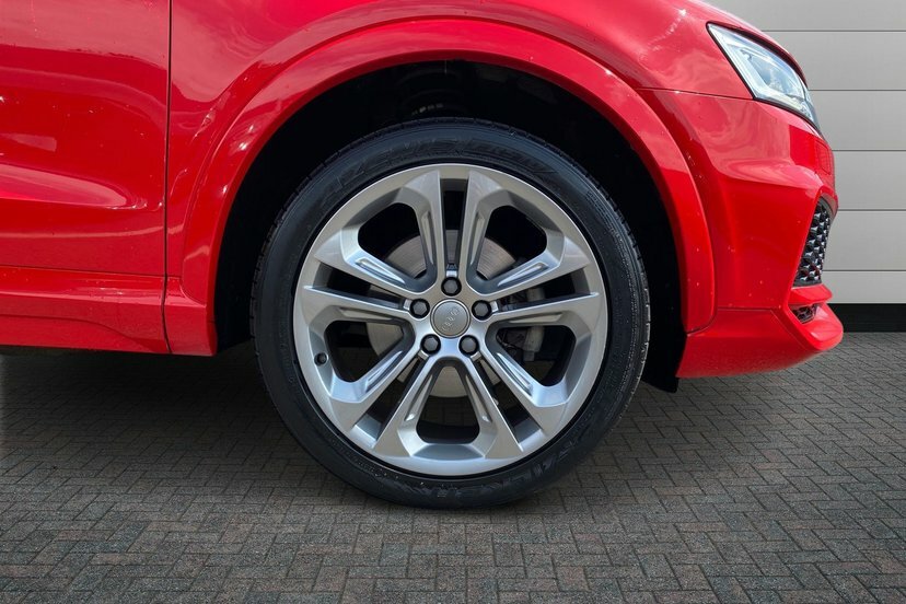 Audi Q3 2.0 Tfsi S Line Edition Suv S Tronic Qu Red #5