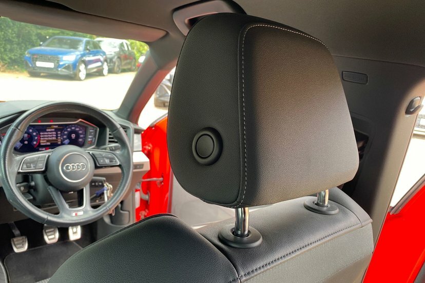 Audi A1 30 Tfsi Citycarver Red #21