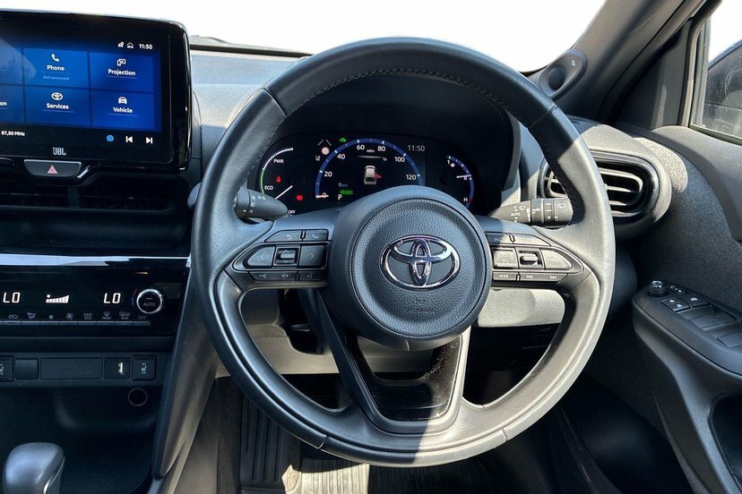 Toyota Yaris Cross 1.5 Vvt-h Premiere Edition Suv Hybrid E Silver #6