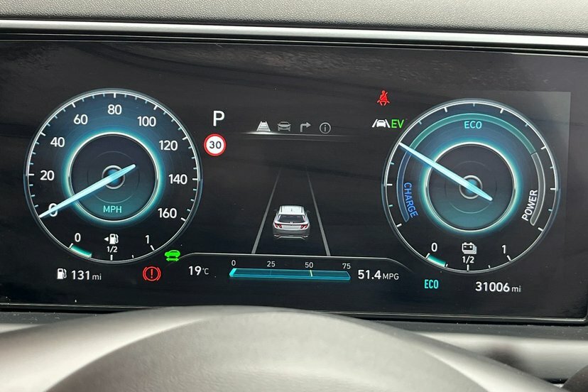 Hyundai Tucson Se Connect Grey #19