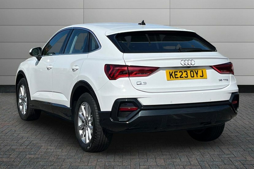 Audi Q3 1.5 Tfsi Cod 35 Sport Sportback S Troni White #3