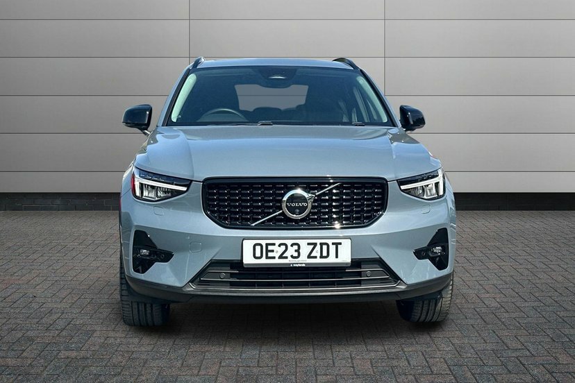 Volvo XC40 2.0 B3p Plus Dark Estate Grey #7