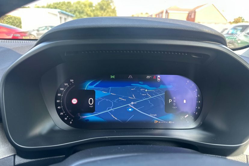 Volvo XC40 2.0 B3p Plus Dark Estate Grey #17