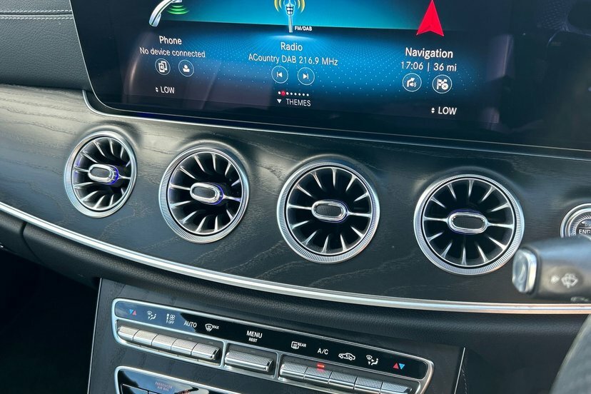 Mercedes-Benz E Class 2.0 E300h Mhev Amg Line Premium Cabriolet G-tron Silver #37