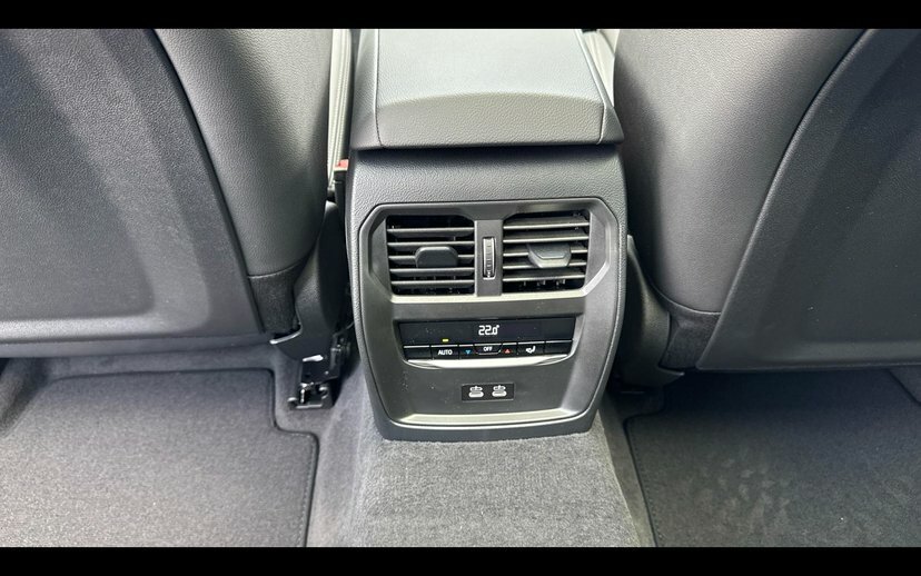 BMW 3 Series 320I M Sport Step 2026 White #31