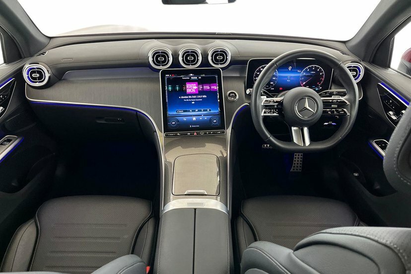 Mercedes-Benz GLC Class Glc 300 D 4Matic Amg Line Premium Plus  #7