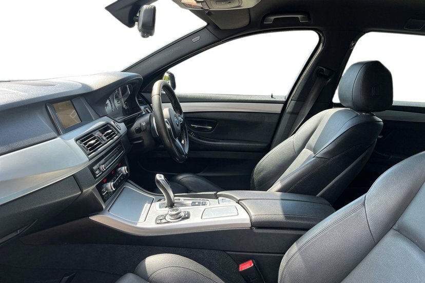 BMW 5 Series 2.0 520D M Sport Touring GM66YMF #2