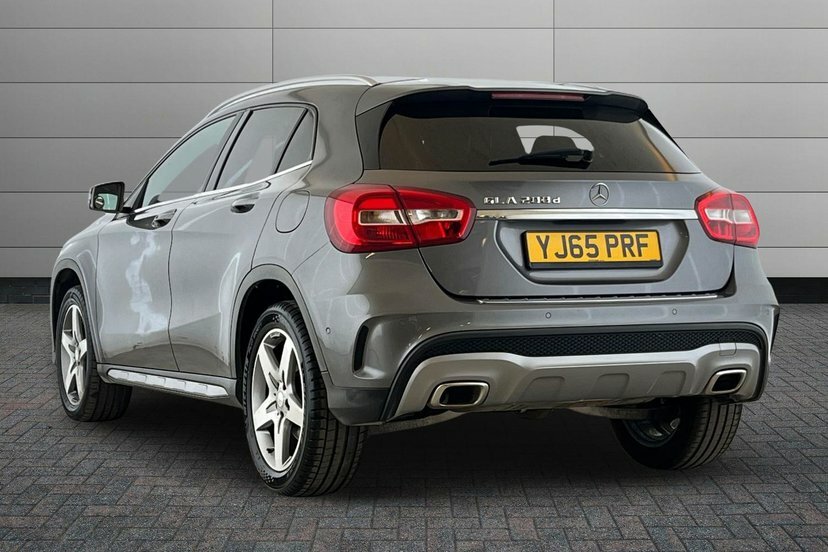 Mercedes-Benz GLA Class 2.1 Gla200d Amg Line Executive 7G-dct Grey #3