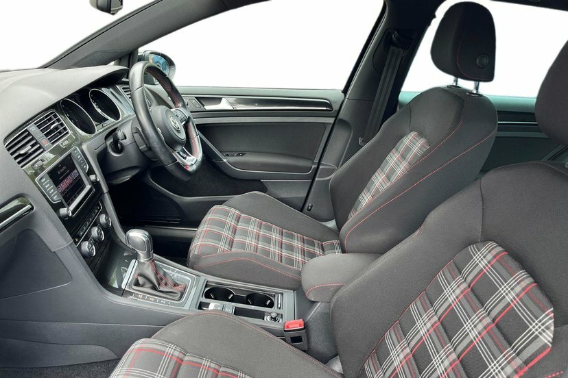 Volkswagen Golf 2.0 Tsi Bluemotion Tech Gti Hatchback D Black #2
