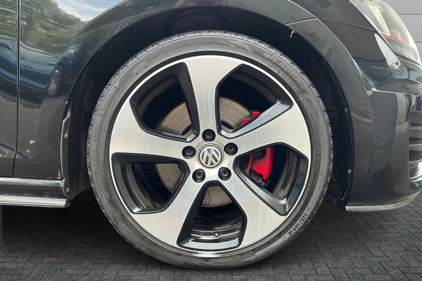 Volkswagen Golf 2.0 Tsi Bluemotion Tech Gti Hatchback D Black #5