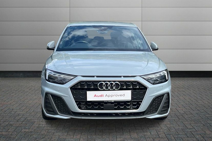 Audi A1 30 Tfsi Citycarver Black #10
