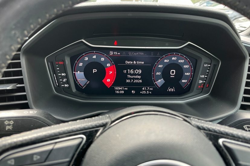 Audi A1 30 Tfsi Citycarver Black #16