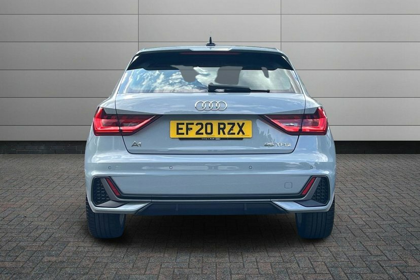 Audi A1 30 Tfsi Citycarver Black #11