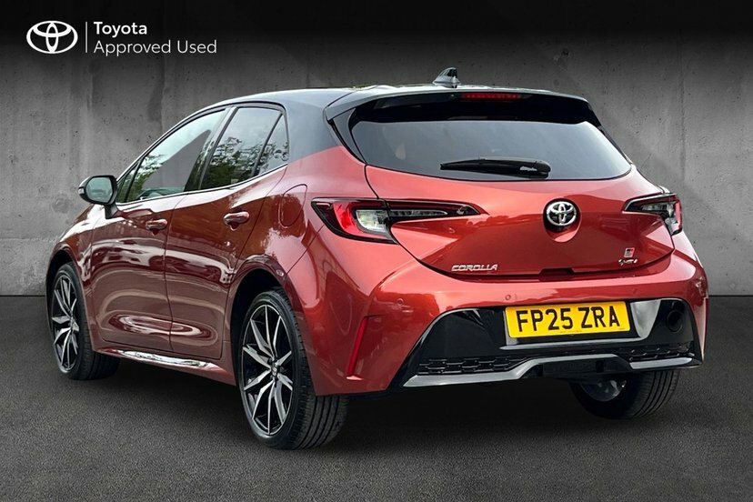 Toyota Corolla 1.8 Vvt-h Gr Sport Hatchback Hybrid Cvt Black #3