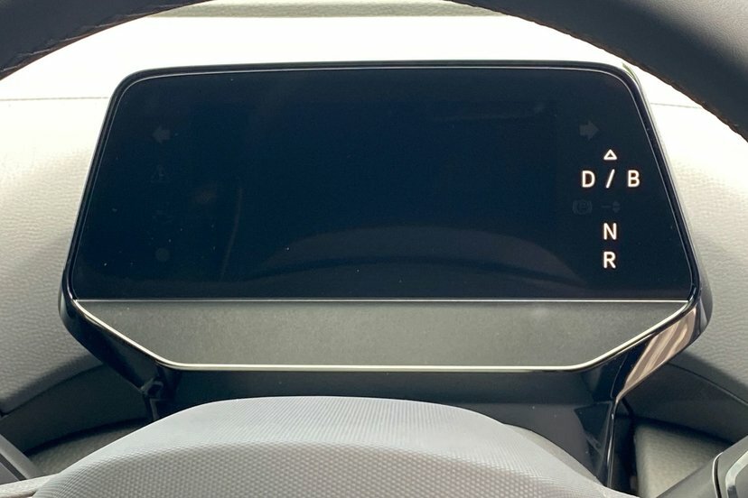 Volkswagen ID.4 210Kw Essential Pro 77Kwh Black #7