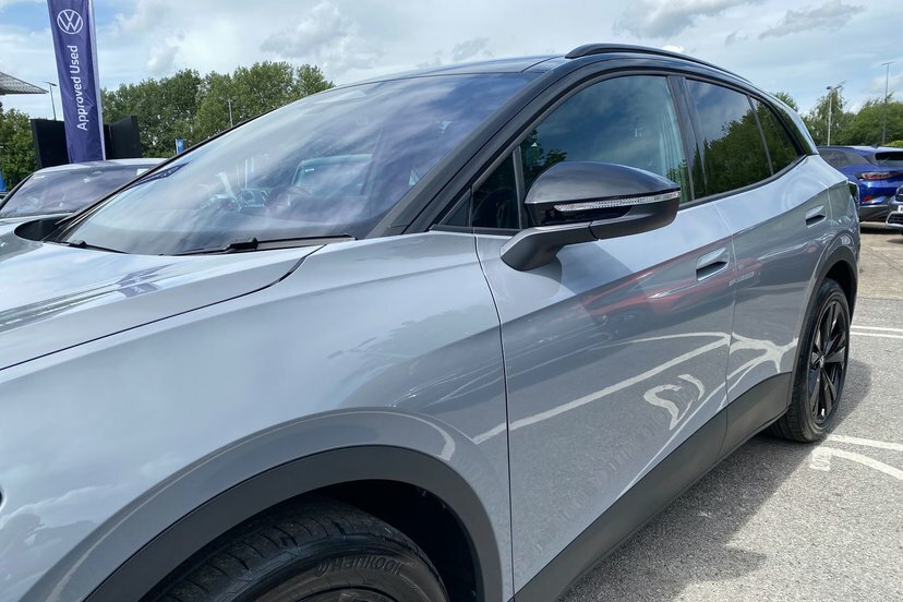 Volkswagen ID.4 210Kw Essential Pro 77Kwh Black #15