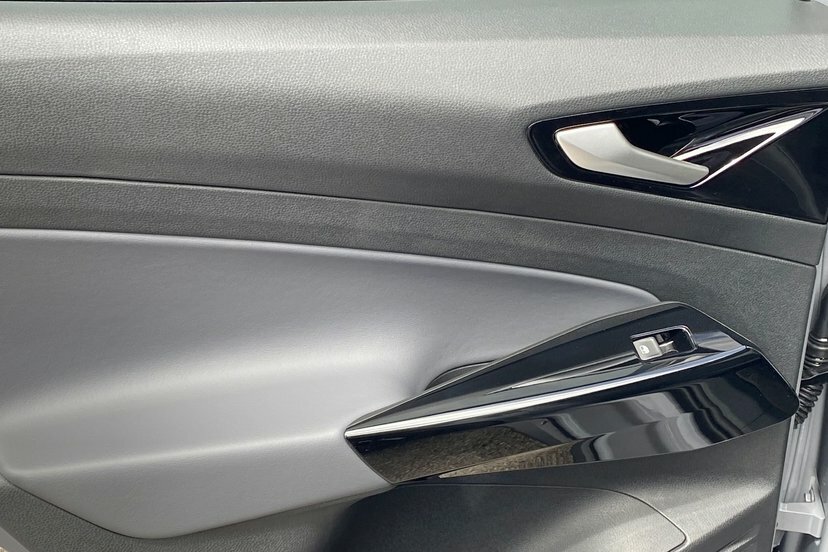 Volkswagen ID.4 210Kw Essential Pro 77Kwh Black #22