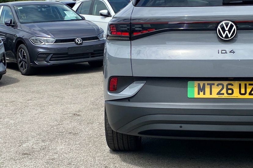 Volkswagen ID.4 210Kw Essential Pro 77Kwh Black #17