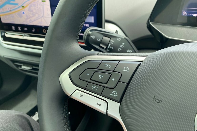 Volkswagen ID.4 210Kw Essential Pro 77Kwh Black #41