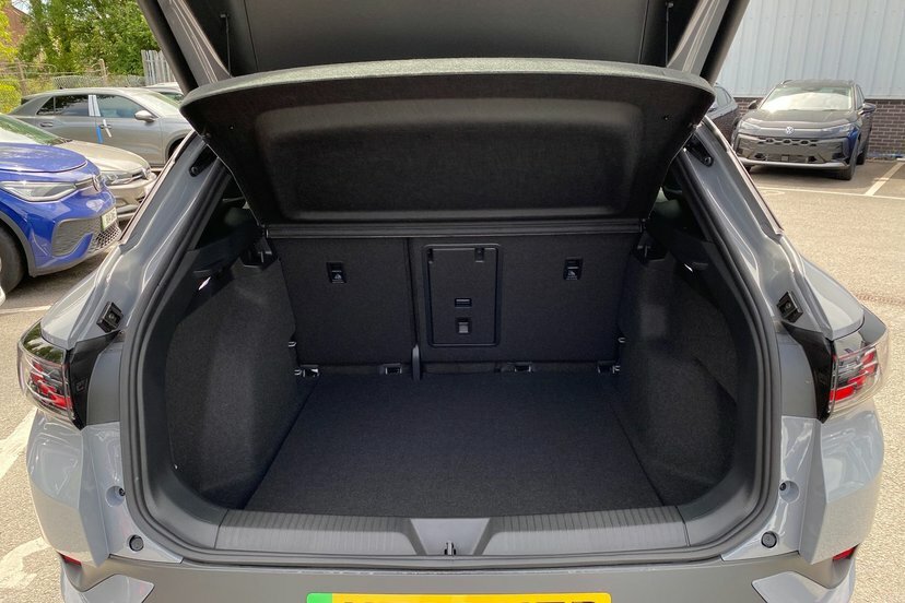 Volkswagen ID.4 210Kw Essential Pro 77Kwh Black #12