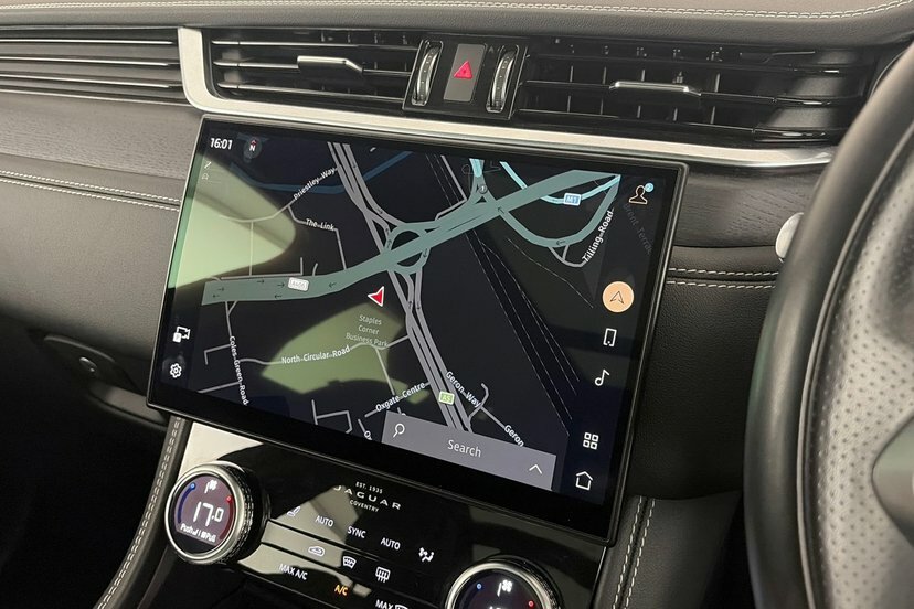 Jaguar F-Pace 2.0 P250i R-dynamic Hse Suv Awd Eu Black #11