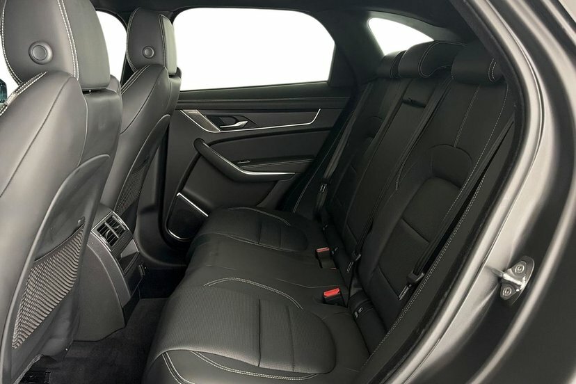 Jaguar F-Pace 2.0 D200 Mhev R-dynamic Hse Suv Aw Black #4