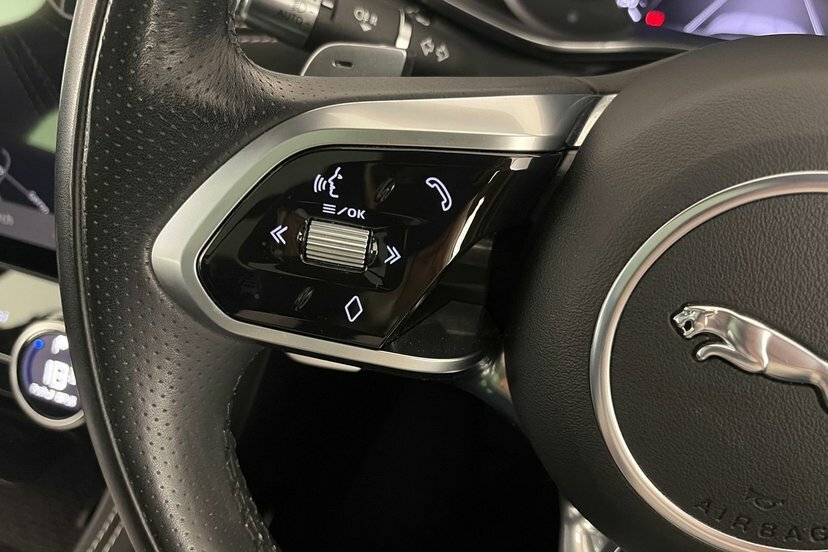 Jaguar F-Pace 2.0 P250i R-dynamic Hse Suv Awd Eu Black #27