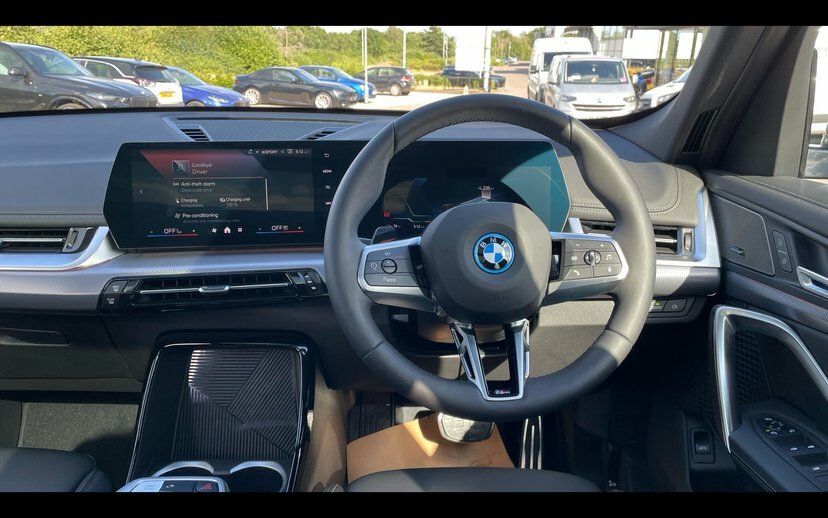 BMW iX1 30 66.5Kwh Shadow Edition Suv Xd Black #5