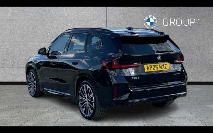 BMW iX1 30 66.5Kwh Shadow Edition Suv Xd Black #2