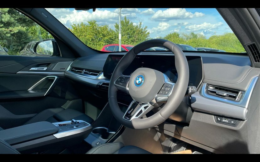 BMW iX1 30 66.5Kwh Shadow Edition Suv Xd Black #6
