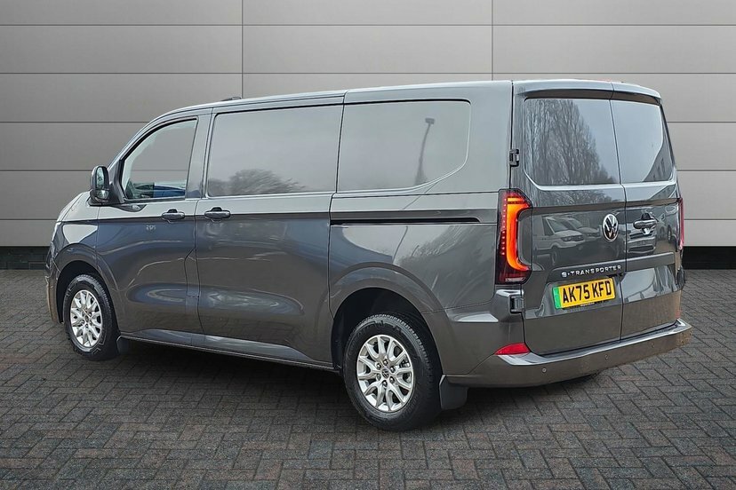 Volkswagen E-Transporter T32 65Kwh Commerce Pro Panel Van AK75KFD #3